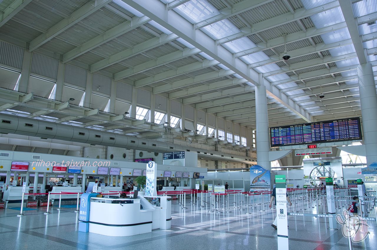 高雄国際空港　ロビー