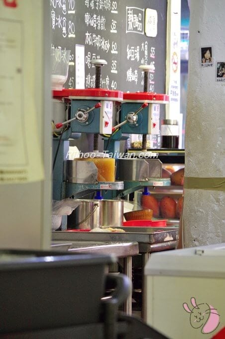 黑岩黑砂糖刨冰(黒岩古早味黒砂糖剉氷) かき氷機
